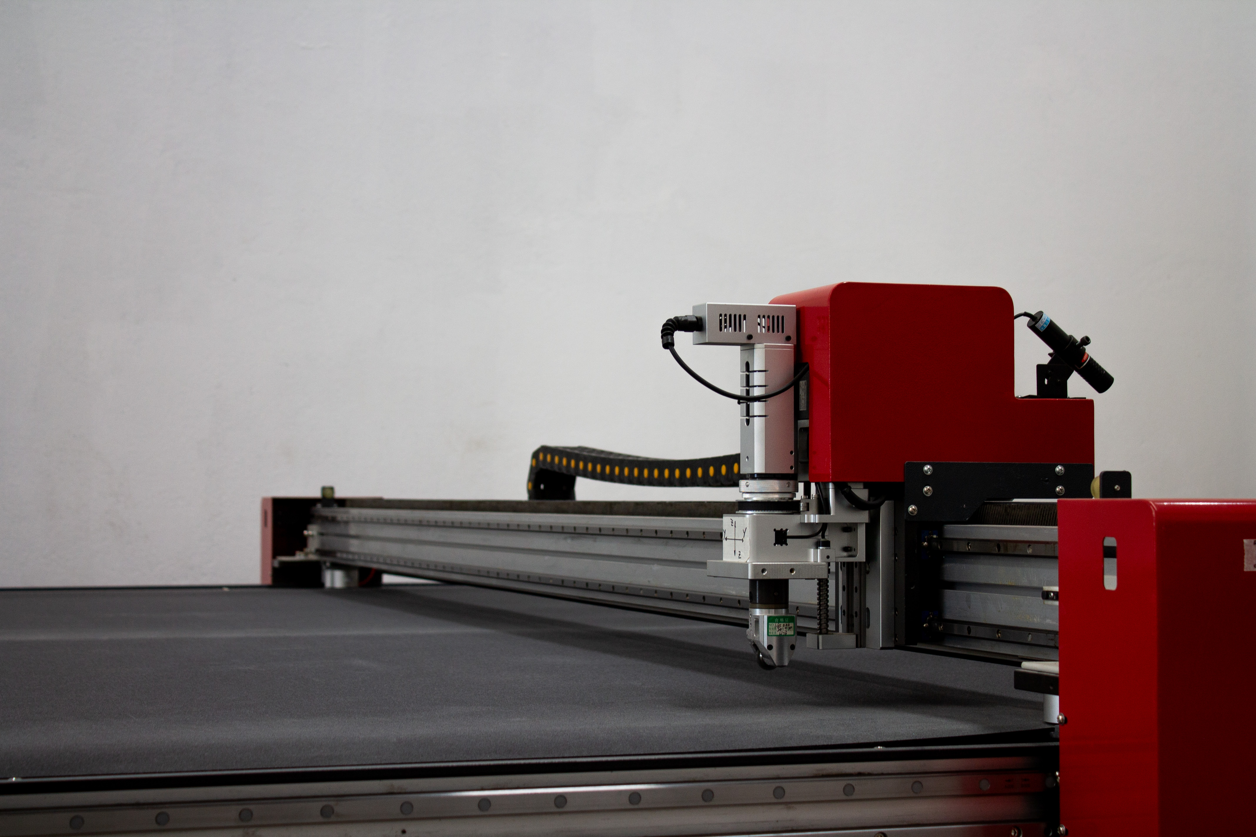 Decortinas - Maquinaria de precisión industrial